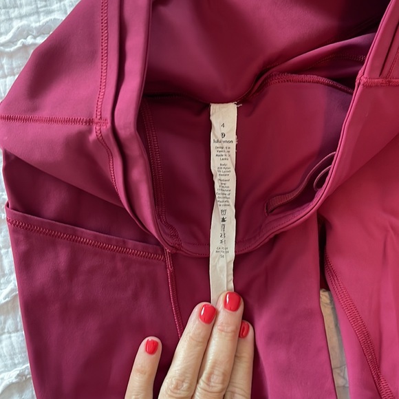 Lululemon Fast and Free Crop Leggings - Picture 2 of 3